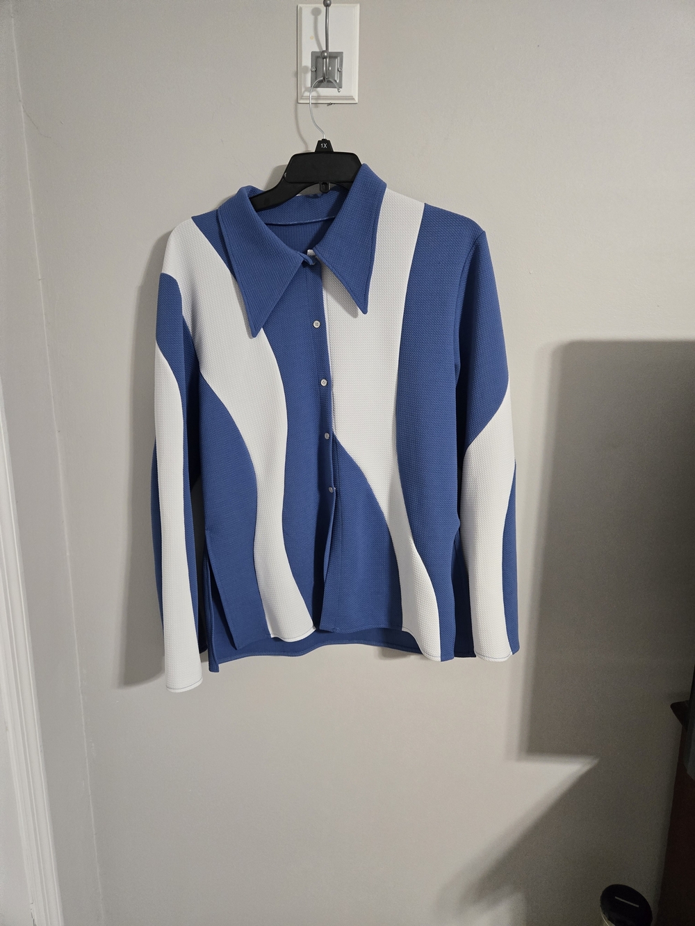 Blue & White Wave-Pattern Button-Front Top - Picture 2 of 3